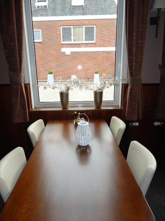 Hotel Martenshoek Hoogezand Екстер'єр фото